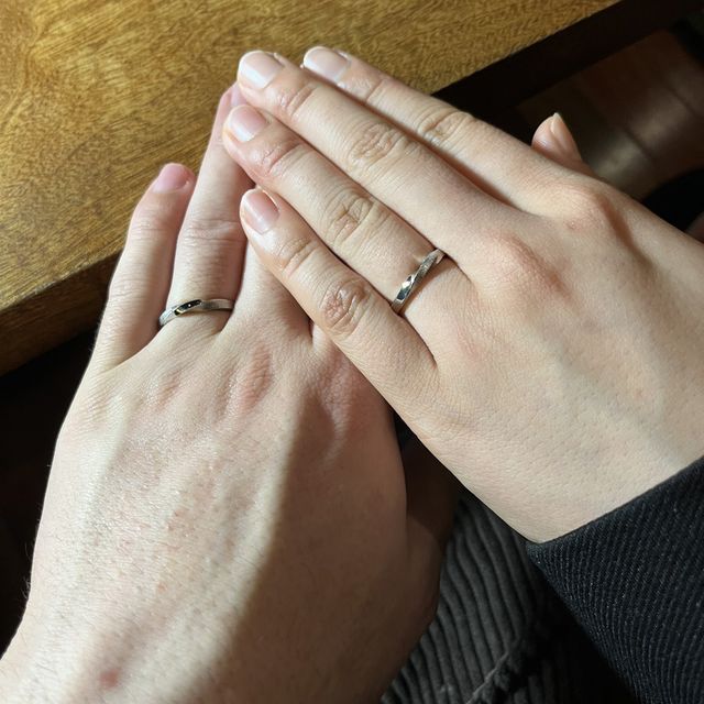 【ichi(イチ)の口コミ】 マットな質感でシンプルな指輪に絞って探していたところ、ichiさんを見つ…
