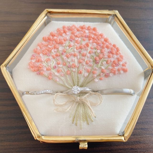 【BIJOUPIKO(ビジュピコ)の口コミ】 デザインが気に入ったことや、刻印やインサイドストーンを入れてもらえた…