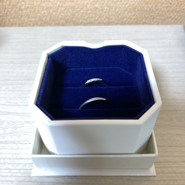 【4℃ BRIDAL(ヨンドシーブライダル)の口コミ】 柔らかい印象のものが好きだったのでS字カーブの形状に絞って探していまし…