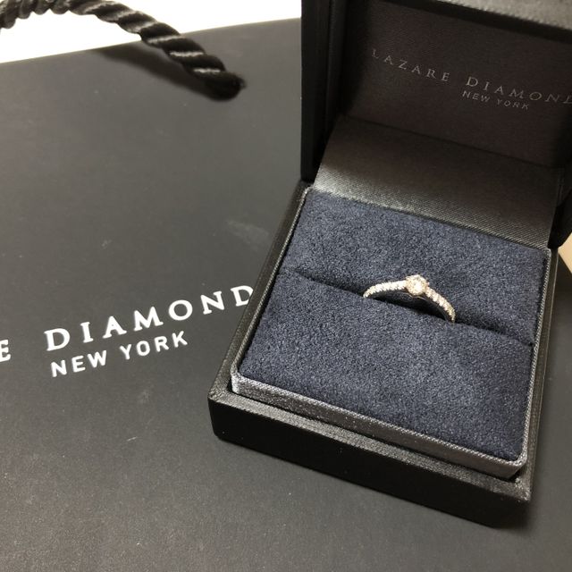 【ラザール ダイヤモンド(LAZARE DIAMOND)の口コミ】 ダイヤのカットにとてもこだわられているだけあって、ダイヤの輝きが他と…