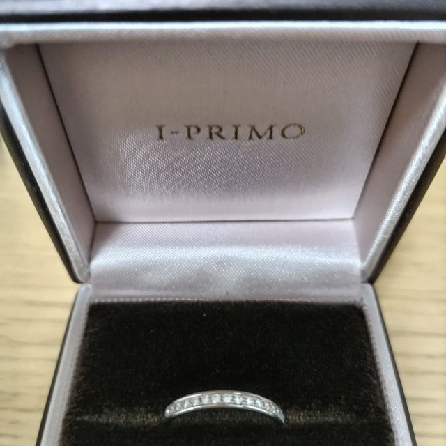 【アイプリモ(I-PRIMO)の口コミ】 二人で意見を出し合い、シンプルなものがよく、つけ心地がいいものをとい…