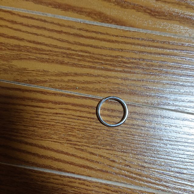 【アイプリモ(I-PRIMO)の口コミ】 値段と素材で決めました。ダイヤの大きさとプラチナ素材でこの値段なのが…