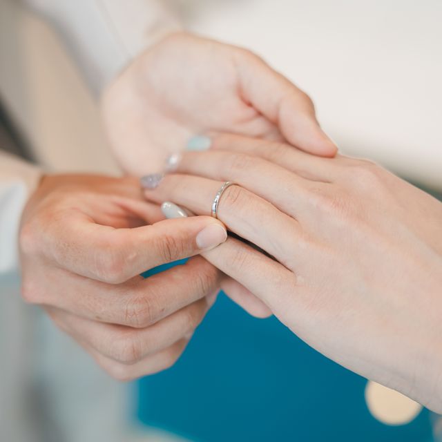 【銀座ダイヤモンドシライシの口コミ】 指輪のデザインはストレート、ウェーブ、Ｖ字の3つの形に分類されており、…