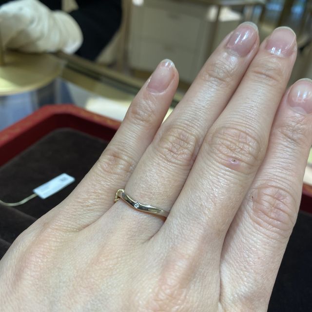 【カルティエ(Cartier)の口コミ】 デザインに特徴があり、Vカットのような形をしていたので、指がとても長く…