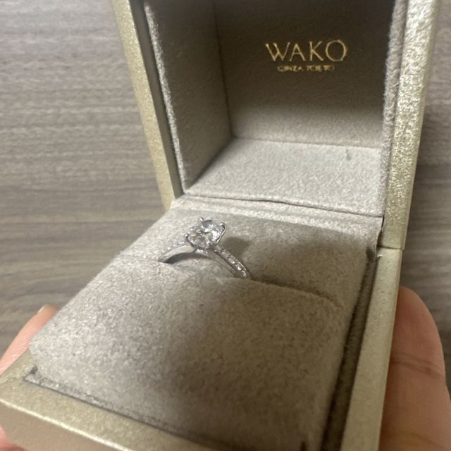 【和光ブライダルブティックギンザの口コミ】 オーバル型のダイヤで探していたため、事前にお店が狭まれました。
他のブ…