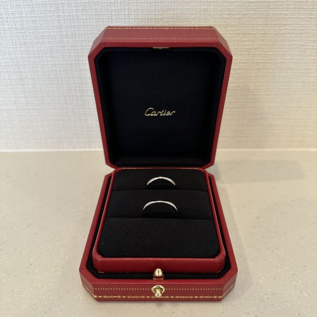 【カルティエ(Cartier)の口コミ】 指が太めで手が大きいため、指輪の幅が2.5mmのものを探していました。年を…