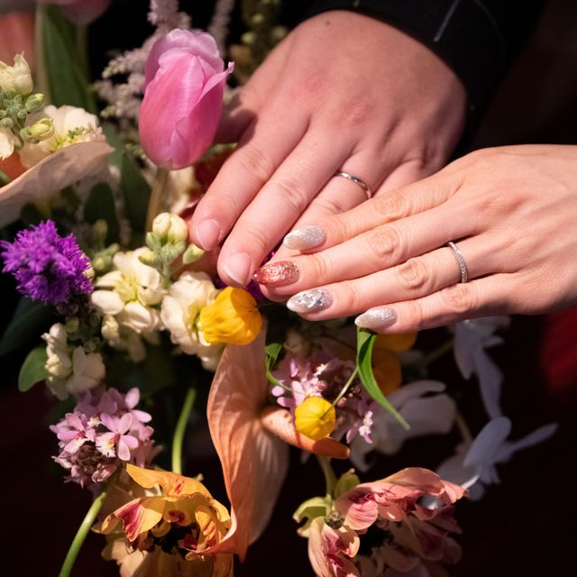 【ラザール ダイヤモンド(LAZARE DIAMOND)の口コミ】 シンプルかつダイヤモンド付きの指輪を探していましたが、形やデザインを…