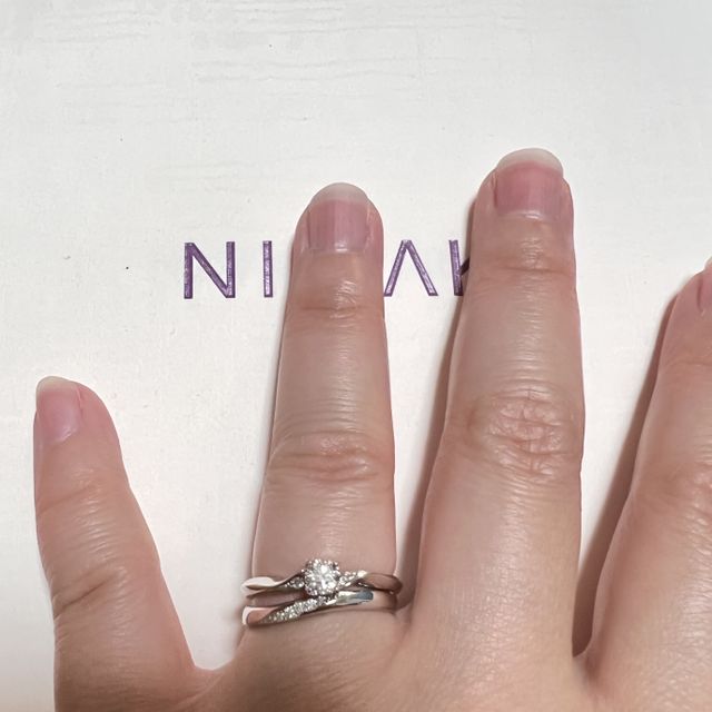 【俄(にわか)の口コミ】 2人で、どこの指輪にしようかと色々迷っていました。
一生つけるものだし…