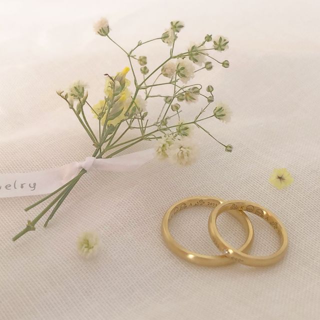 【mina.jewelry(ミナジュエリー)の口コミ】 Instagramで見かけて可愛いと思ったのがキッカケです。
ブランド物にはこ…