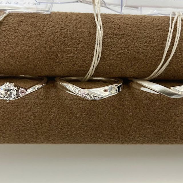 【MILK&Strawberry(ミルクアンドストロベリー)の口コミ】 ピンク色が好きでした。ダイヤモンドにピンクダイヤモンドがあるのをスタ…