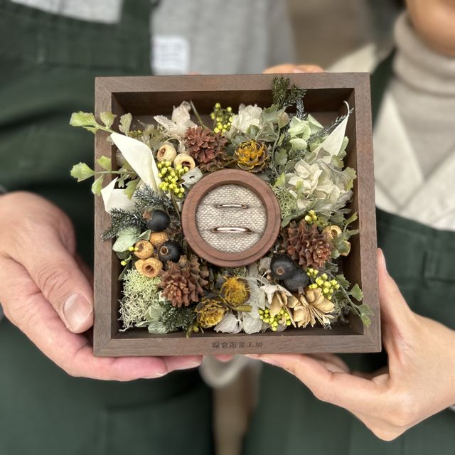 【鎌倉彫金工房の口コミ】 自分も奥さんも指輪のデザインはシンプルなものが良かったということもあ…