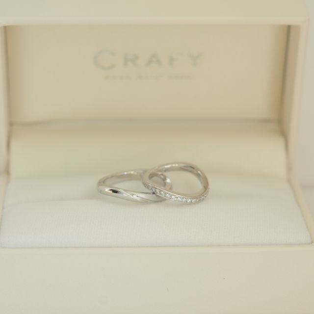 【CRAFY(クラフィ)の口コミ】 まずは素材に関して、Pt950を選ぶことができた点が魅力的でした。また、デ…