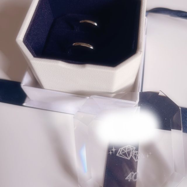 【4℃ BRIDAL(ヨンドシーブライダル)の口コミ】 結婚指輪を探して歩いてる時に4℃のお店を見つけ指輪を見ていた時にお店の…