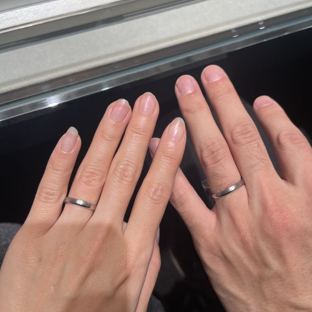 【アイプリモ(I-PRIMO)の口コミ】 シンプルなデザインのものを探しており、該当する指輪でした。半分マット…