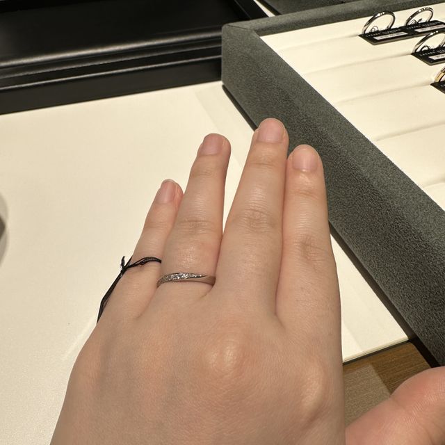 【ラザール ダイヤモンド(LAZARE DIAMOND)の口コミ】 数あるブランドの中から6店舗を巡り、比較検討した結果デザインが繊細で1…