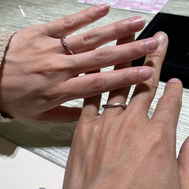 【TRECENTI(トレセンテ)の口コミ】 いろいろな店舗の指輪を試着しましたが、とても滑らかなつけ心地でした。…