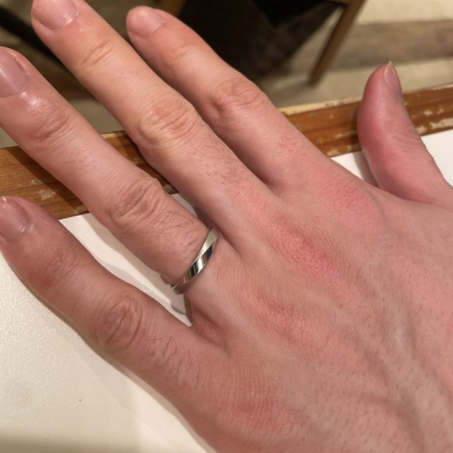 【アイプリモ(I-PRIMO)の口コミ】 シンプルだけど特別感のあるデザイン、自分に似合うものがあった。他のブ…