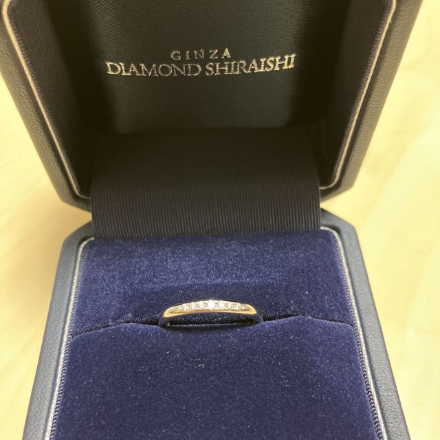【銀座ダイヤモンドシライシの口コミ】 シンプルなデザインかつダイアモンドの輝きが美しい指輪を探していました…