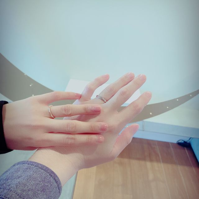 【BIJOUPIKO(ビジュピコ)の口コミ】 デザイン、価格。
悩みましたが、入店後初めてみた指輪にビビっときて決め…