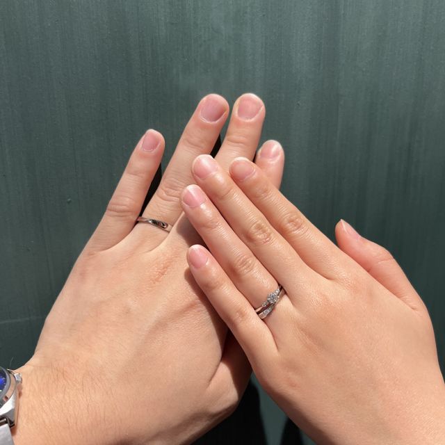 【BRILLIANCE+(ブリリアンスプラス)の口コミ】 婚約指輪はダイヤモンドの輝きが損なわれないシンプルなデザインと、指が…