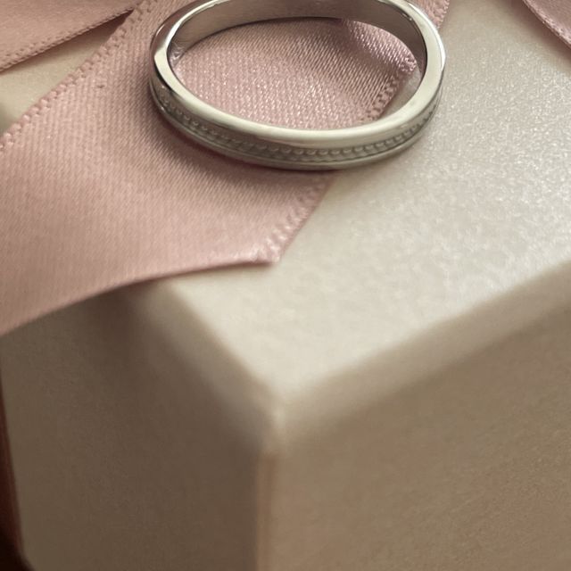 【アイプリモ(I-PRIMO)の口コミ】 シンプルな雰囲気であるものの、少し他と違うデザインが良かったです。指…