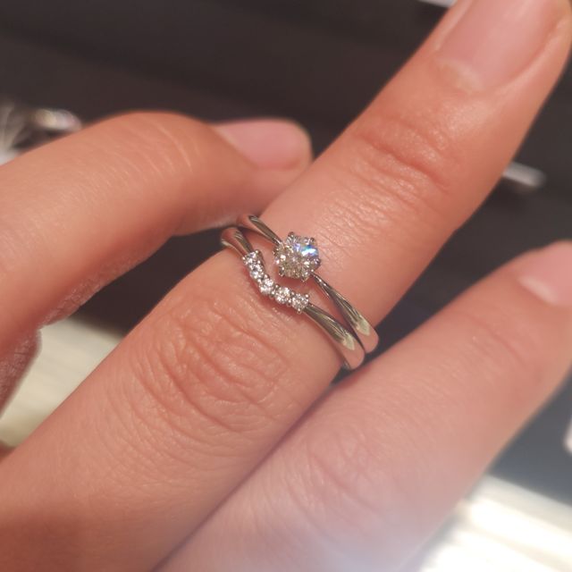 【TRECENTI(トレセンテ)の口コミ】 質がよく、指輪の内側に丸みがあるので、つけ心地がとてもよかったです。…