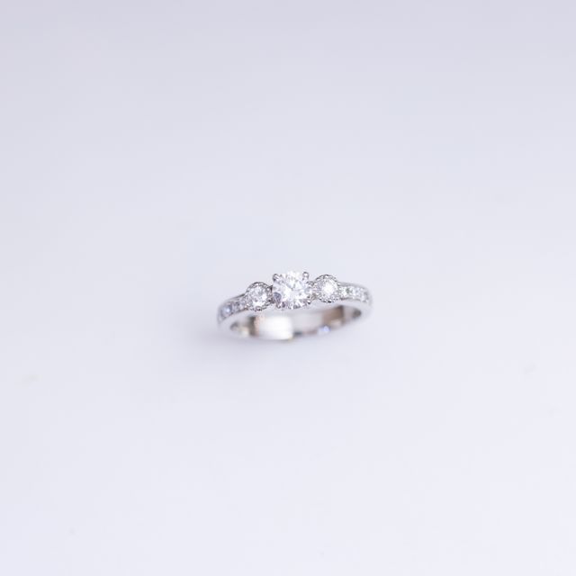 【ジュエリー工房 YAMAMOTOの口コミ】 指輪のデザインは今まで作られたリングの写真を参考に決めました。素材は…