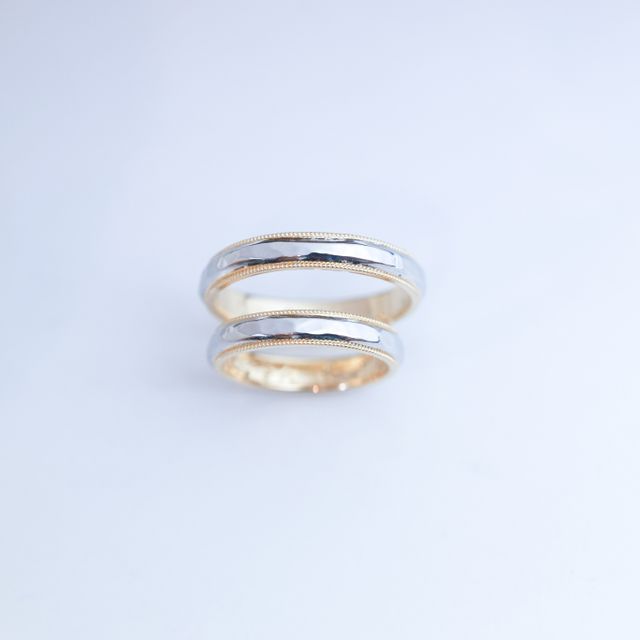 【ジュエリー工房 YAMAMOTOの口コミ】 指輪のデザインは今まで作られたリングの写真を参考に決めました。素材は…