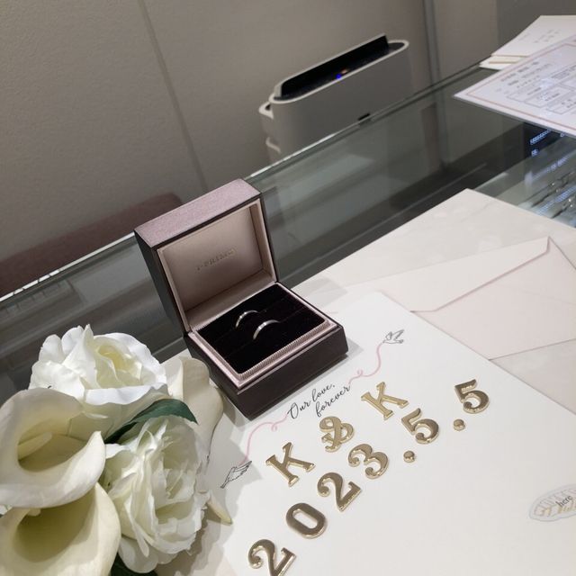 【アイプリモ(I-PRIMO)の口コミ】 妻が最初に指輪を選定し自身の気に入ったものを選択の上、指輪の装着した…