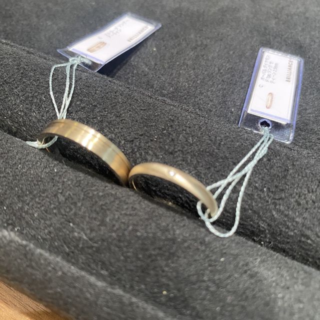 【BRILLIANCE+(ブリリアンスプラス)の口コミ】 デザインが豊富で自分に合ったデザインやカラーから
新郎新婦それぞれの手…