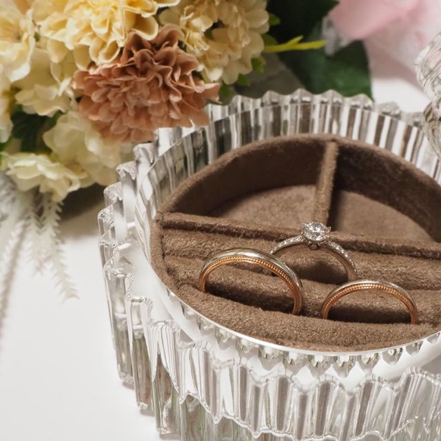 【アイプリモ(I-PRIMO)の口コミ】 婚約指輪をアイプリモで購入したので、それに合うデザインが良いと思い同…