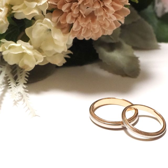 【アイプリモ(I-PRIMO)の口コミ】 婚約指輪をアイプリモで購入したので、それに合うデザインが良いと思い同…