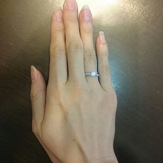 【カルティエ(Cartier)の口コミ】 何店舗か有名なブランドも見ましたが、だいたい、9～11号くらいしか店頭に…