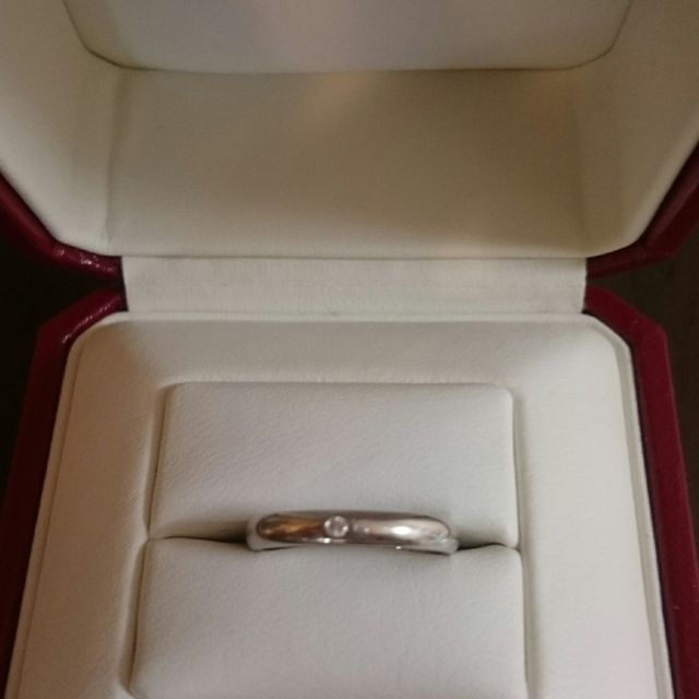 【カルティエ(Cartier)の口コミ】 リングが丸みを帯びたデザインだったので、指当たりがとても良く、つけて…