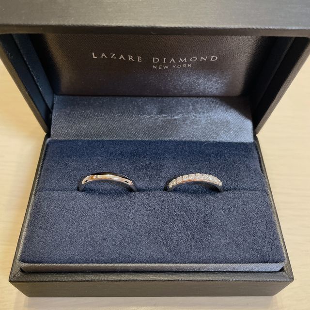【ラザール ダイヤモンド(LAZARE DIAMOND)の口コミ】 他ブランドと比べてでダイヤの輝きが格段に良かったので、この指輪に決め…
