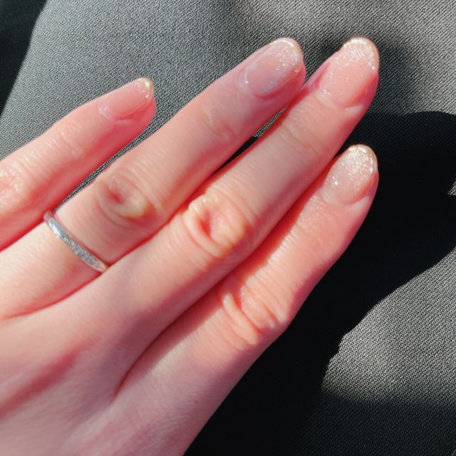 【銀座ダイヤモンドシライシの口コミ】 旦那さんが、プロポーズリングをここでお願いしたので、そのまま婚約指輪…