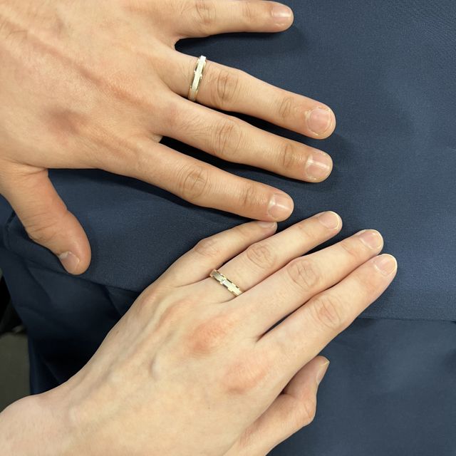 【BONDS(ボンズ)の口コミ】 お値段はお手頃ですが、高級感のあるところと、ゴールドとシルバーなので…