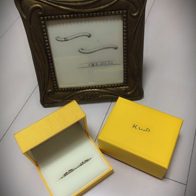 【ケイウノ ブライダル(K.UNO BRIDAL)の口コミ】 どのブランドよりも細い波型のデザインの上品さと繊細さに一目ぼれ。
その…