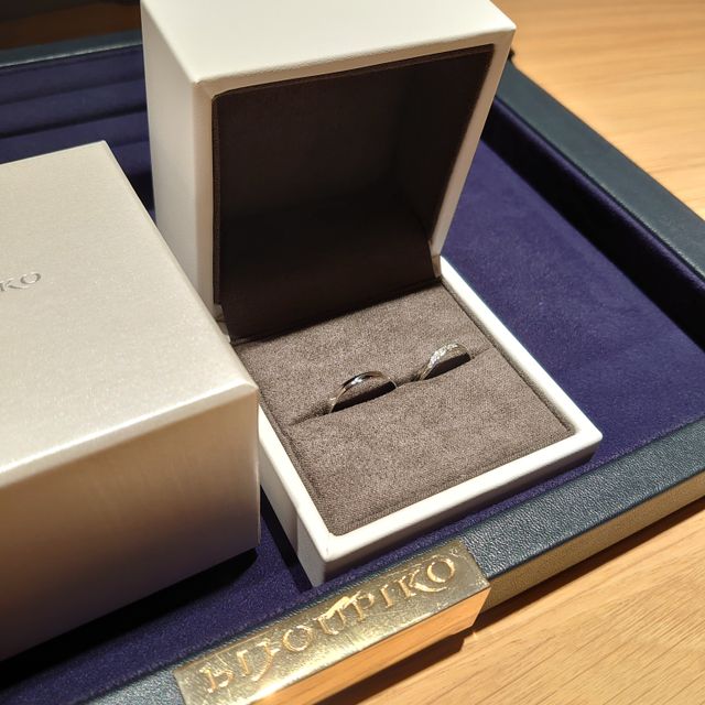 【BONDS(ボンズ)の口コミ】 結婚式をやることに決めて、結婚指輪を探していました。
結婚式の費用のこ…