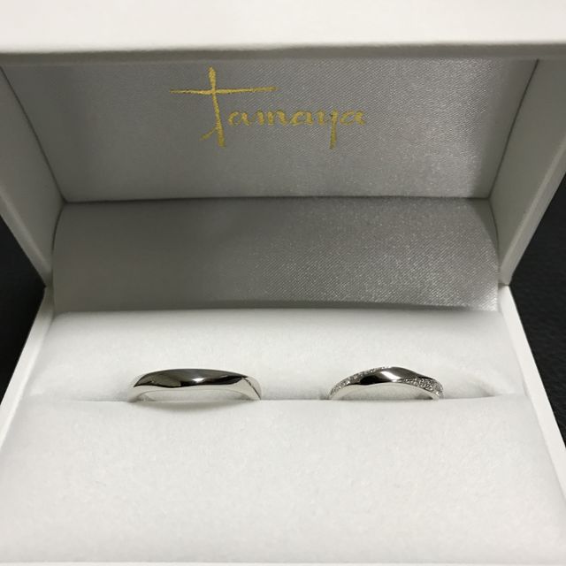 【tamaya BRIDAL(宝石の玉屋)の口コミ】 私の指は短くて、細くないのに、この軌跡のリングをするとシュッと指がキ…