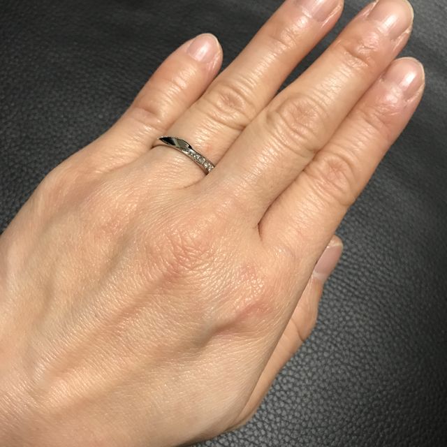 【tamaya BRIDAL(宝石の玉屋)の口コミ】 私の指は短くて、細くないのに、この軌跡のリングをするとシュッと指がキ…