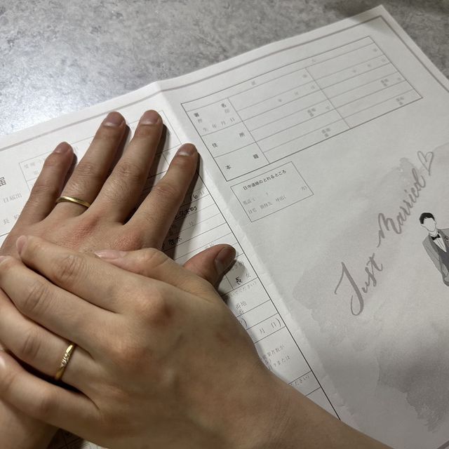 【アイプリモ(I-PRIMO)の口コミ】 イエローゴールドで探していたら、マット加工のデザインを見つけて、珍し…