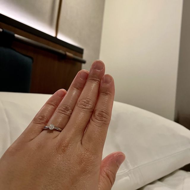 【4℃ BRIDAL(ヨンドシーブライダル)の口コミ】 主人がサプライズでプレゼントしてくれたのですが、デザインもすごく気に…