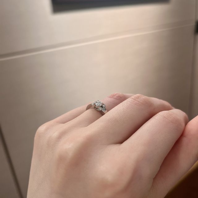 【カルティエ(Cartier)の口コミ】 憧れのブランドだったため、カルティエは決めていました。デザインは迷い…