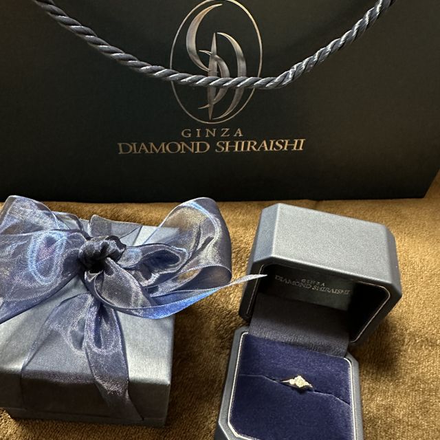 【銀座ダイヤモンドシライシの口コミ】 手に馴染む付け心地とつけてみてのしっかり感

シンプルながらにかわいい…