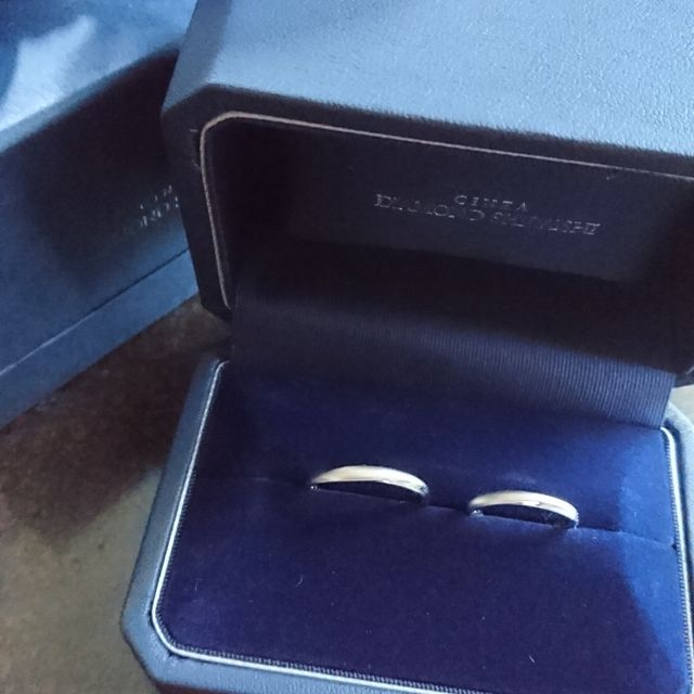 【銀座ダイヤモンドシライシの口コミ】 シンプルでひっかかりのないデザインを探していました。こちらのデザイン…