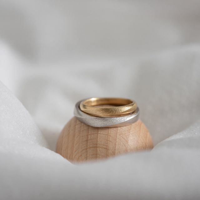 【Cayof(カヨフ)の口コミ】 自分達らしさのあるデザインかつ、他のアクセサリーと着用していても馴染…