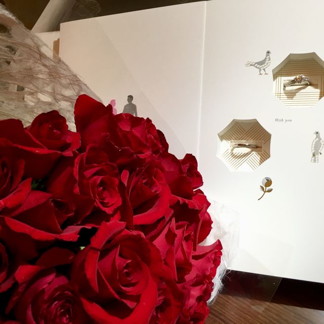 【MIKIMOTO(ミキモト)の口コミ】 シルバーでなるべくシンプルなデザインを探しており、なおかつ、多少のデ…