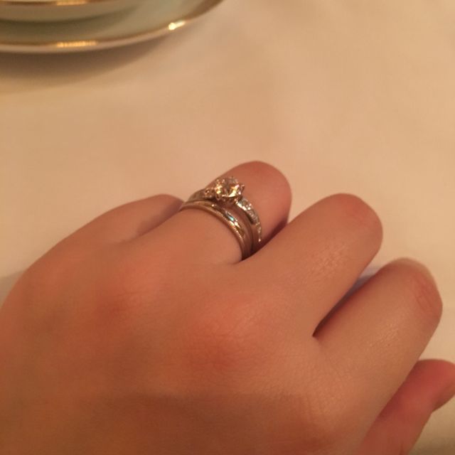 【MIKIMOTO(ミキモト)の口コミ】 シルバーでなるべくシンプルなデザインを探しており、なおかつ、多少のデ…