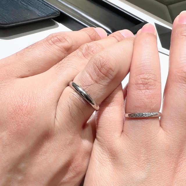 【ラザール ダイヤモンド(LAZARE DIAMOND)の口コミ】 デザインと価格です。シンプルなデザインで指に馴染みとても気に入ってい…